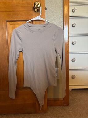 Abercrombie & Fitch Ribbed Long Sleeve Bodysuit in Taupe
